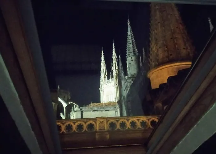 Buhardilla Con Vistas A La Catedral شقة
